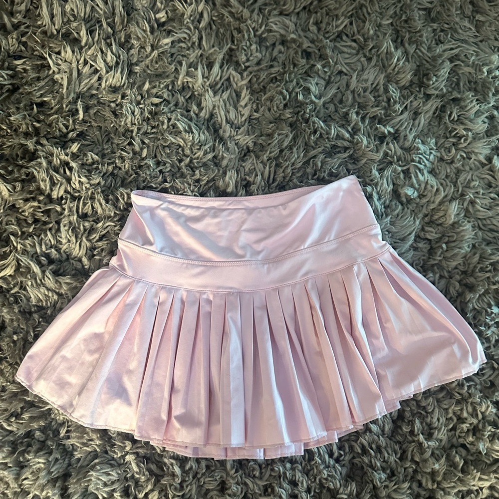 GOLDHINGE- pink pleated skirt